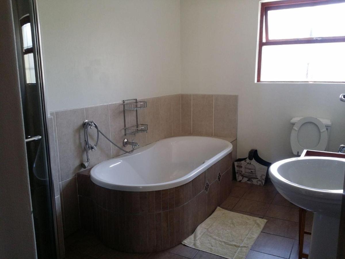 12 On Beach Guest House Saldanha Bay Dış mekan fotoğraf