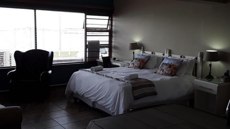 12 On Beach Guest House Saldanha Bay Dış mekan fotoğraf